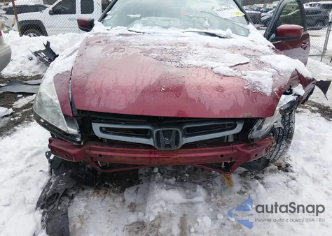 2005 Honda Accord 2.4 Ex из США, поврежденный, VIN 1HGCM56855A020050